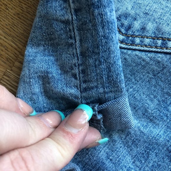 H&M High Waisted Cuffed Shorts Light Wash Size 4 - Picture 10 of 13